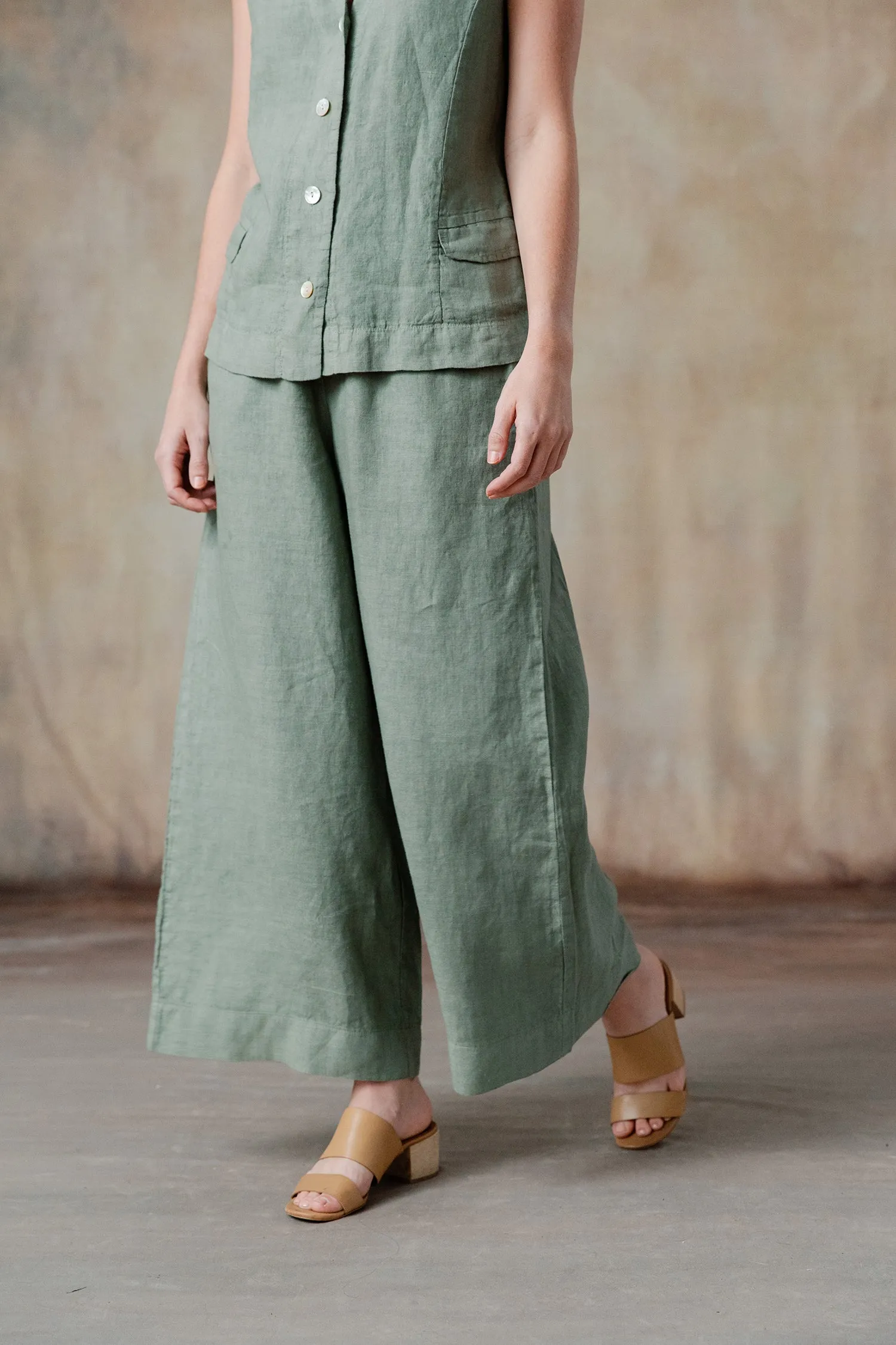 Adrianna Linen Pants