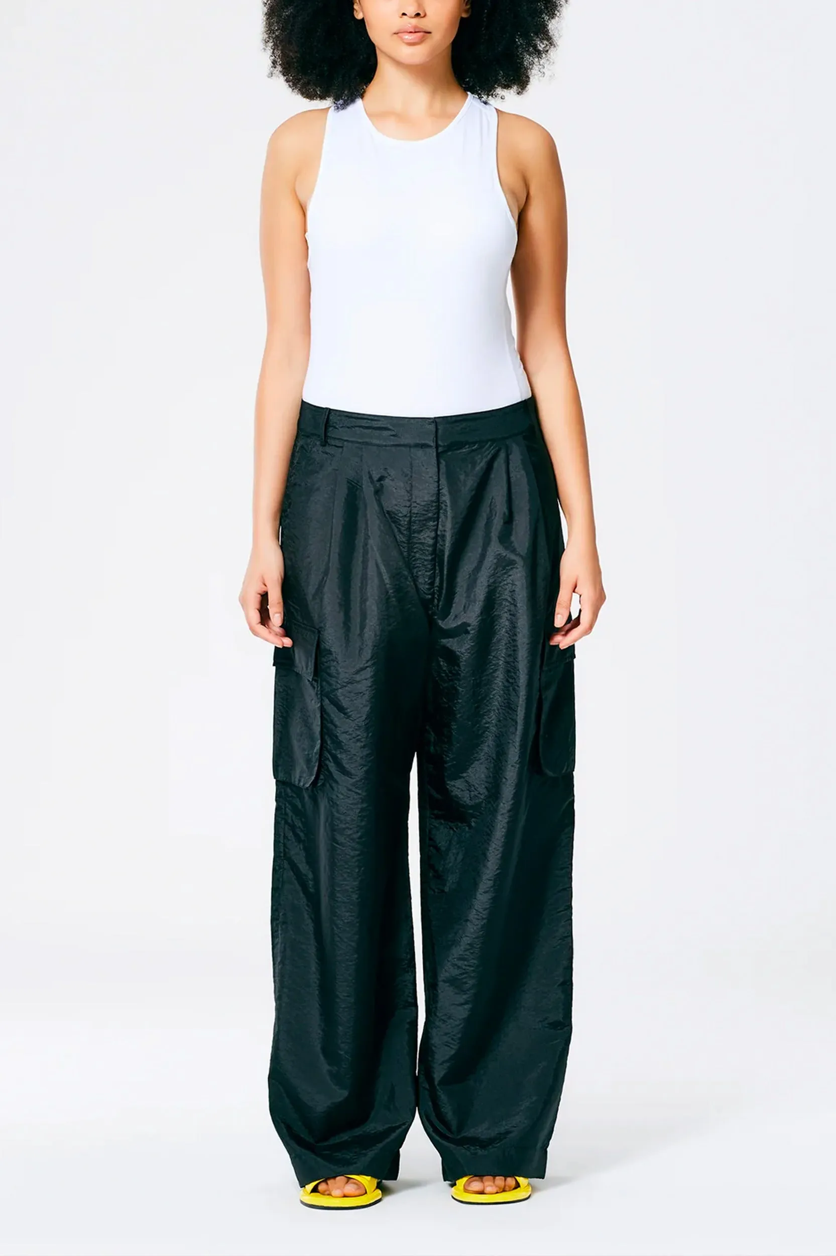 Crispy Nylon Stella Pleated Cargo Pant in Black