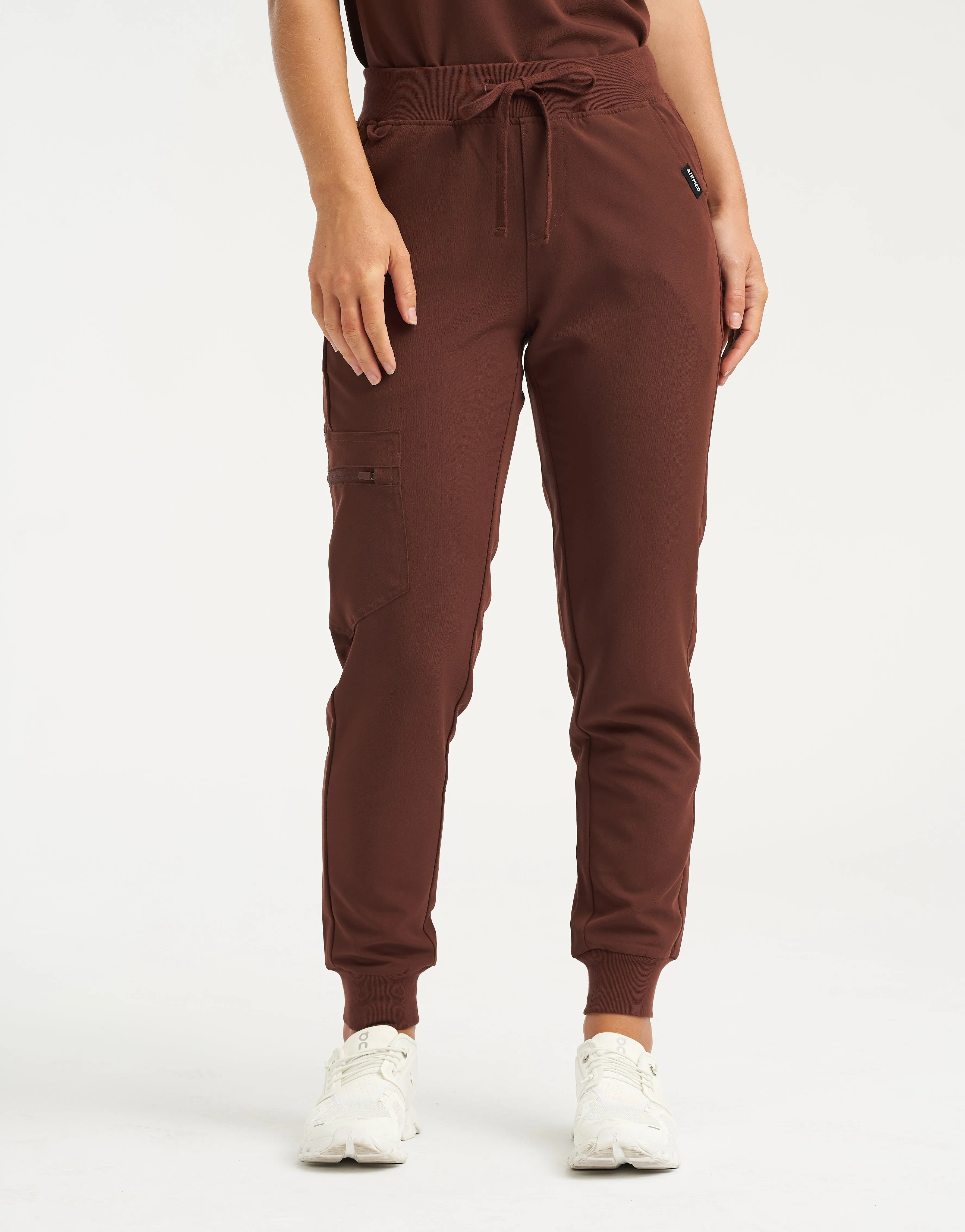 Essential Jogger Scrub Pants - Cocoa