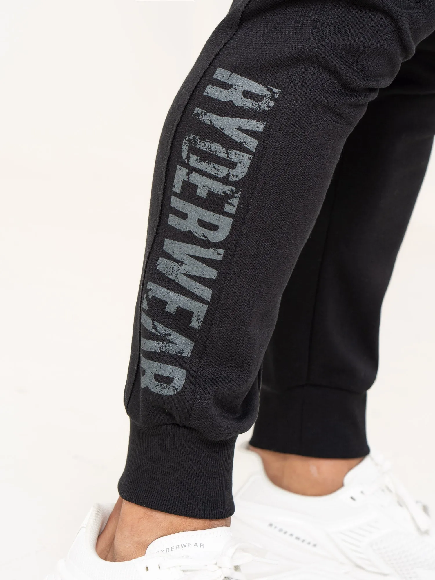 Force Track Pants - Black