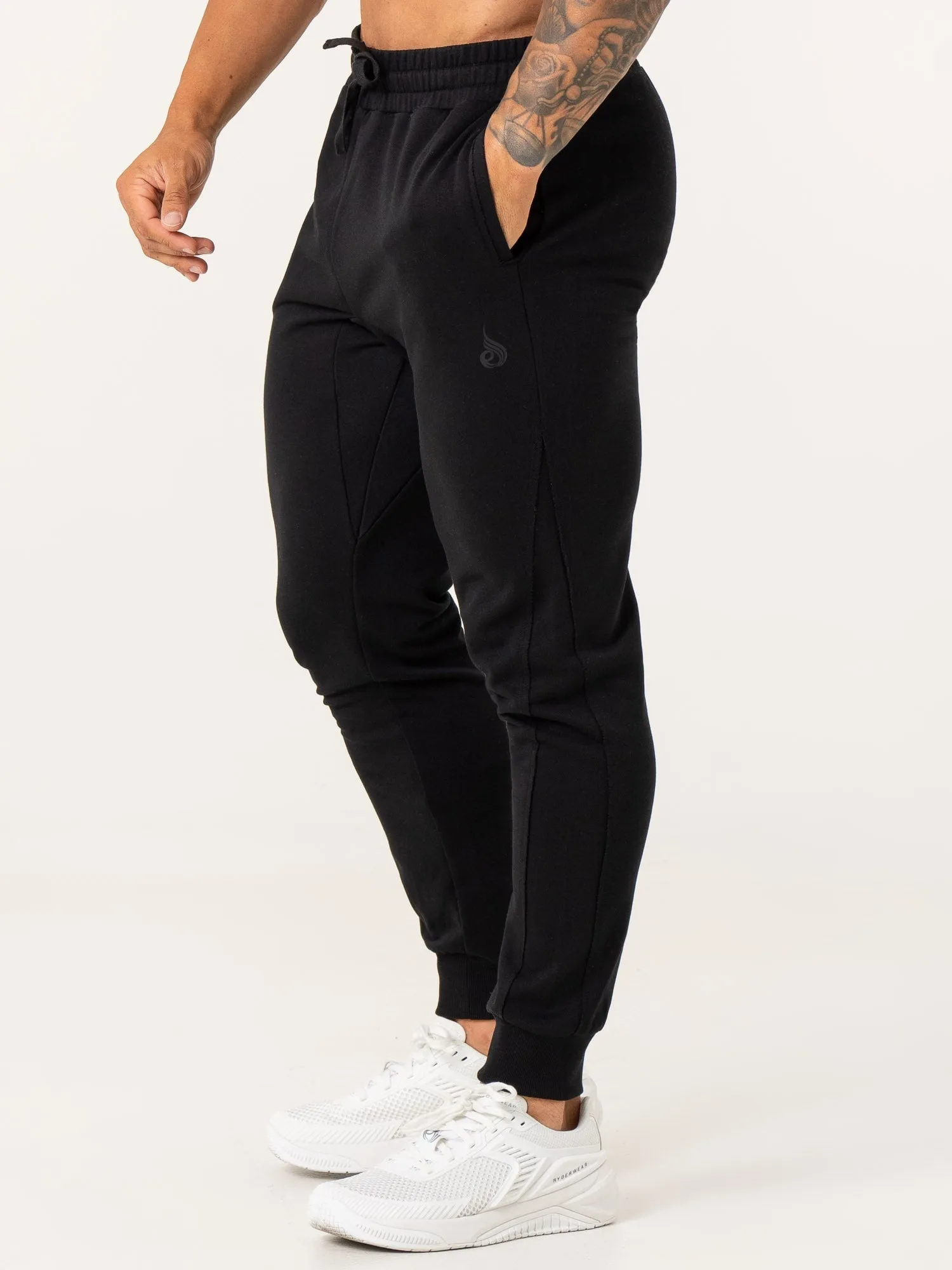 Force Track Pants - Black