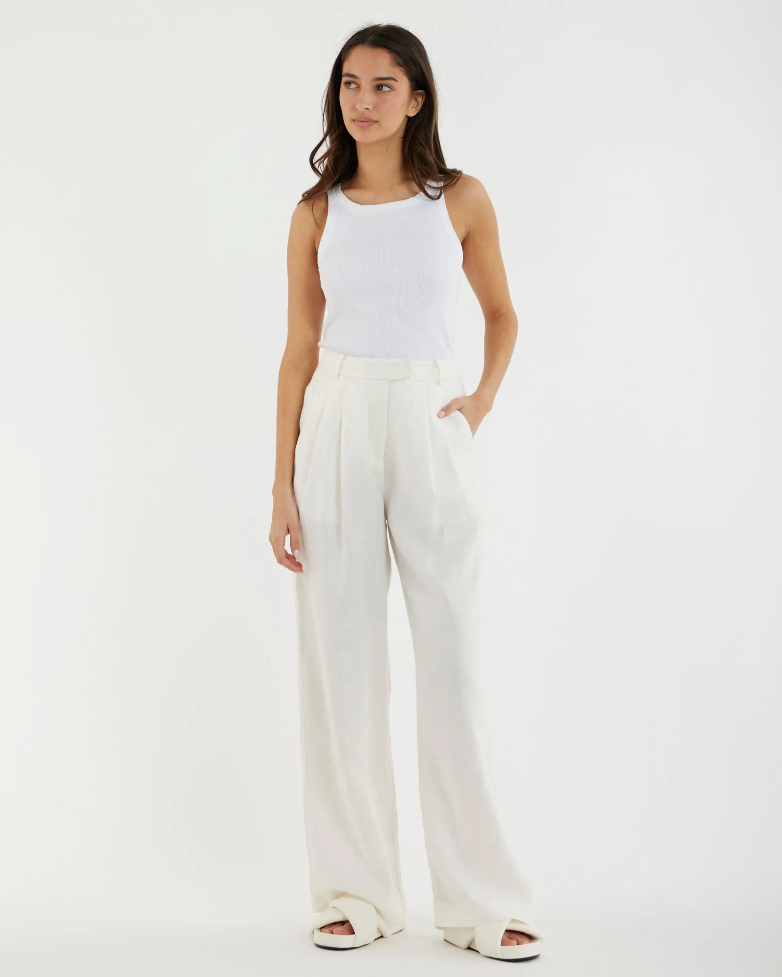 Mia Pant - White