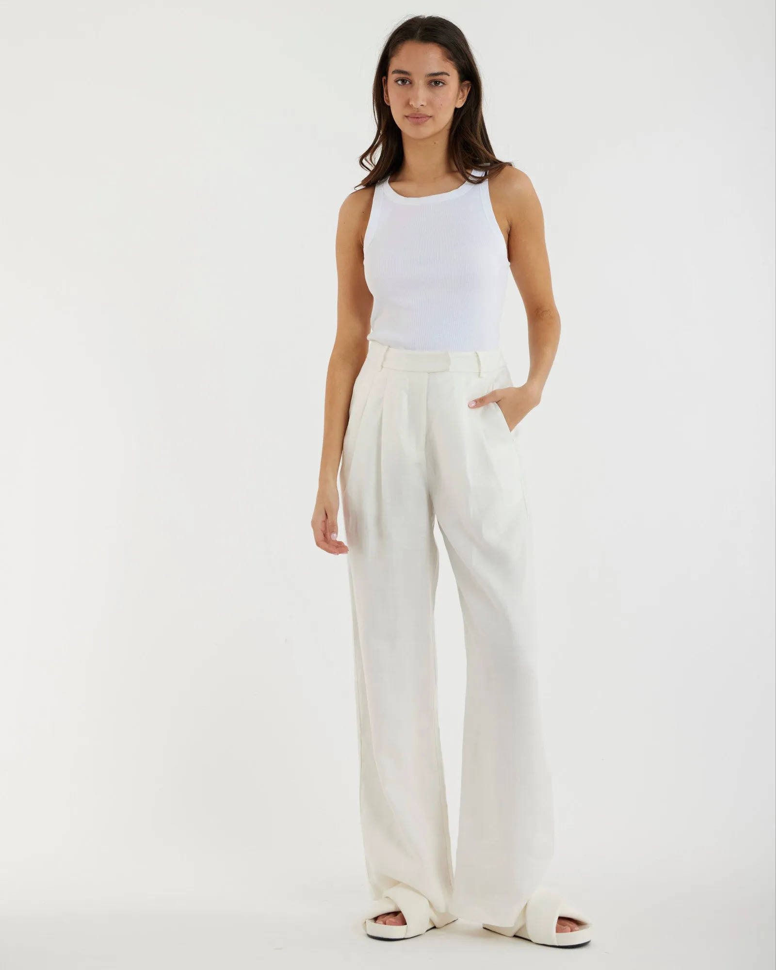 Mia Pant - White