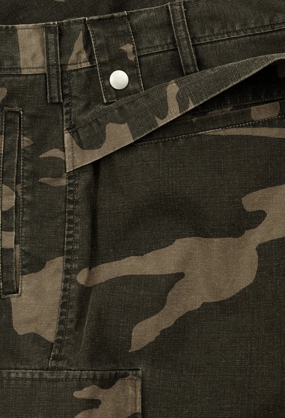 Utility Cargo Pants / Black Camo