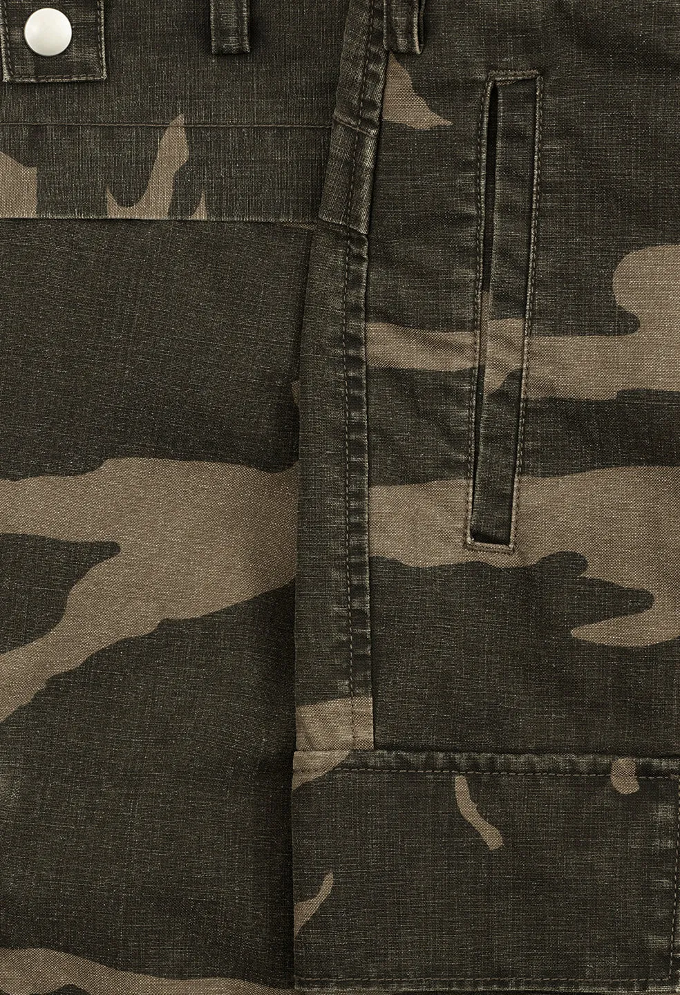 Utility Cargo Pants / Black Camo