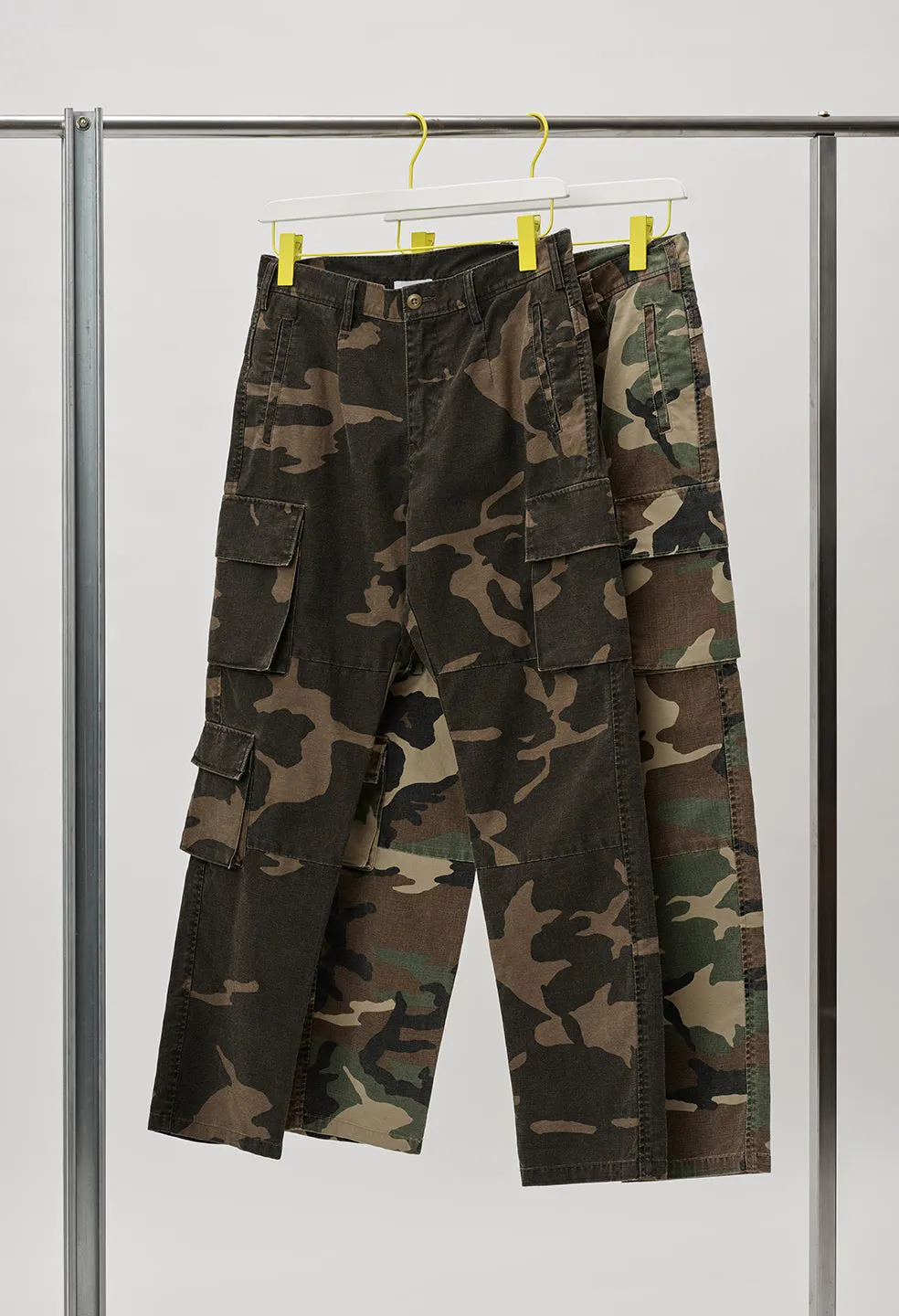 Utility Cargo Pants / Black Camo